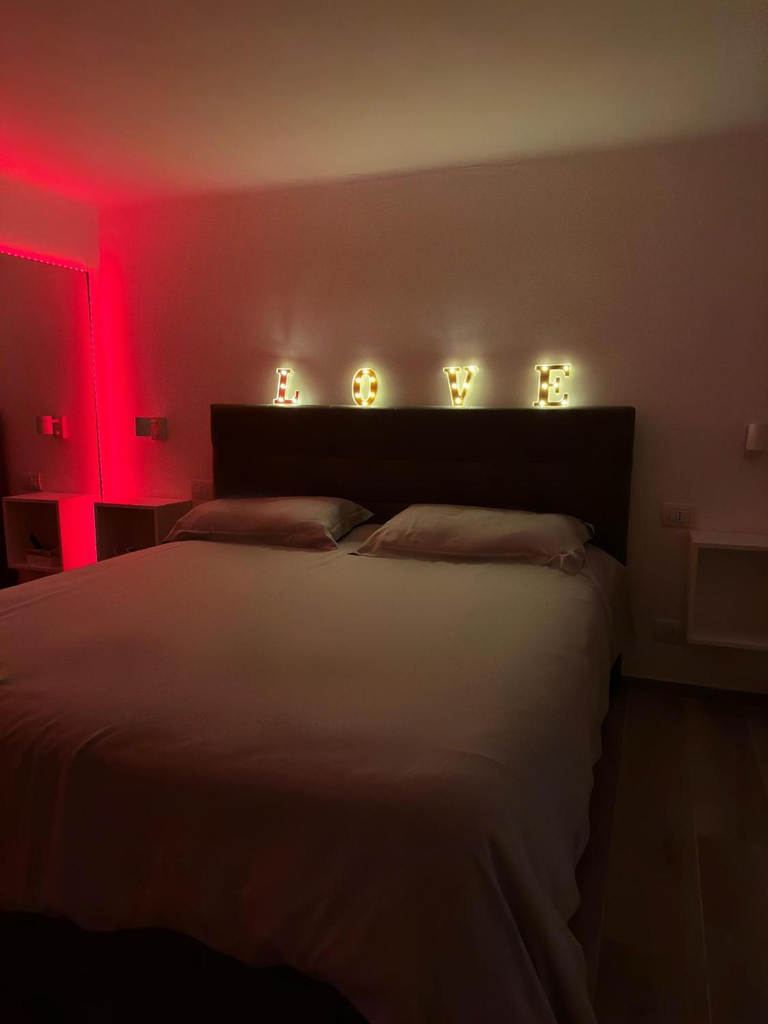 Visavi' Luxury Room ตอร์เร อา มาเร ภายนอก รูปภาพ